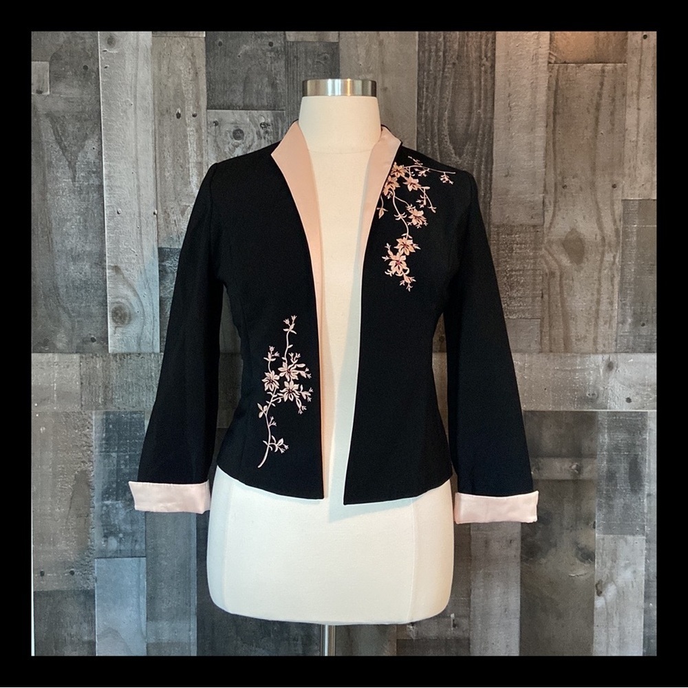 R&K Originals black blazer jacket size 8 vintage 80s satin floral holiday party